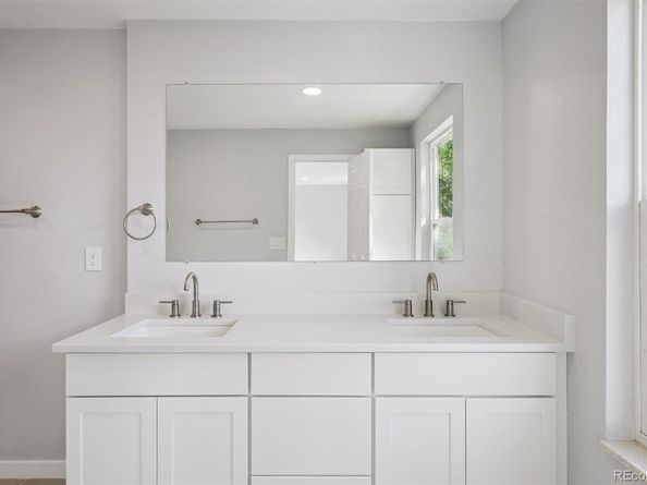 7406 S Washington Street, Centennial CO 80122
