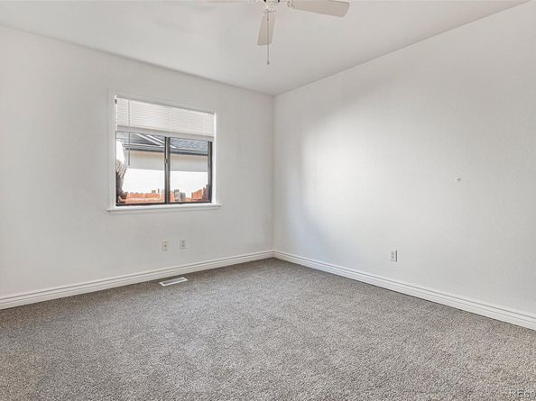 Undisclosed Address #2086431, Aurora CO 80013