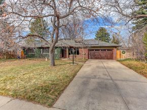 135 Everett Street, Lakewood CO 80226