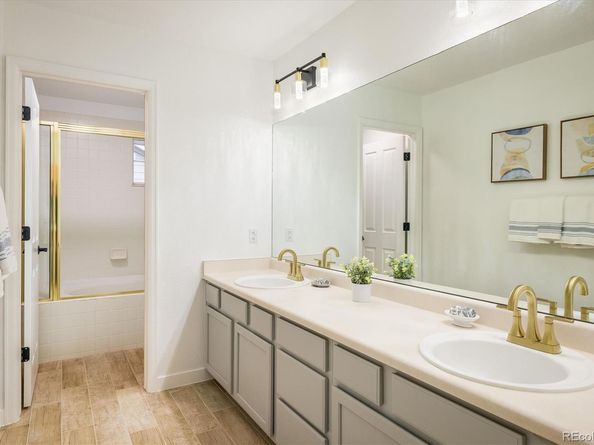 9677 Independence Drive, Broomfield CO 80021