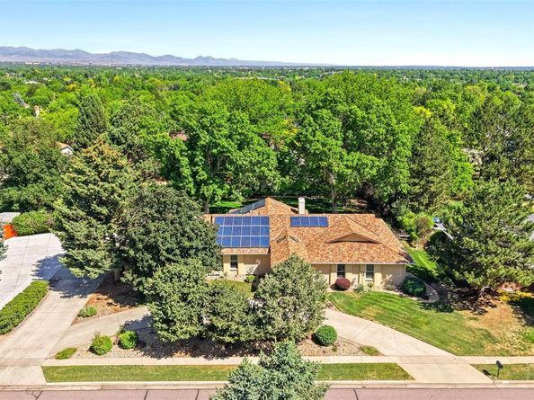 2429 S Chase Lane, Lakewood CO 80227