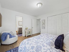 3076 S Holly Place, Denver CO 80222