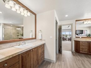6893 S Netherland Way, Aurora CO 80016