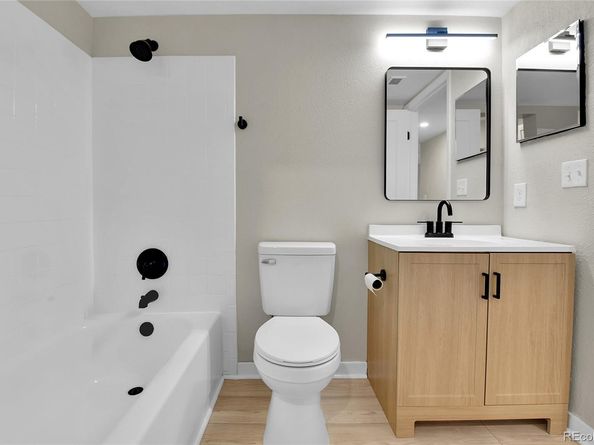 906 S Walden Street 104, Aurora CO 80017