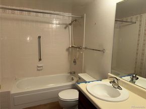 13800 E Marina Drive 112, Aurora CO 80014