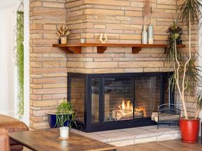 2250 N Monaco Parkway, Denver CO 80207