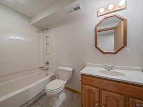 2428 Maplewood Circle W, Longmont CO 80503