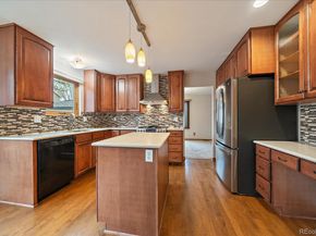 2428 Maplewood Circle W, Longmont CO 80503
