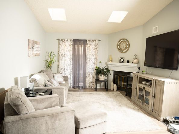 Undisclosed Address #3782646, Denver CO 80219
