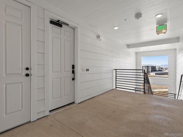 6153 N Ceylon Street 302, Denver CO 80239