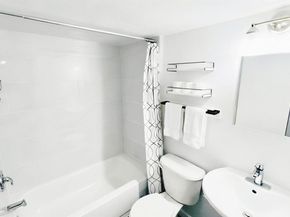 677 Vrain Street 15, Denver CO 80204