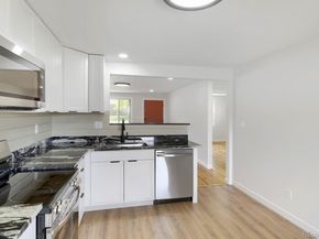 900 S Yarrow Street, Lakewood CO 80226
