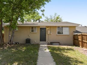 900 S Yarrow Street, Lakewood CO 80226