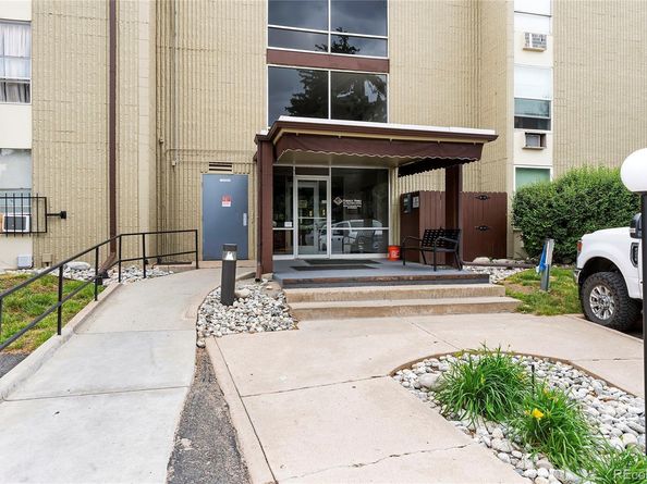 2231 S Vaughn Way 216B, Aurora CO 80014