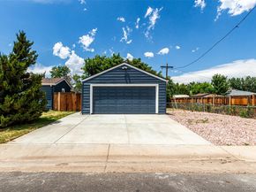 1000 Worchester Street, Aurora CO 80011