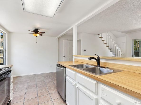 2013 S Helena Street B, Aurora CO 80013