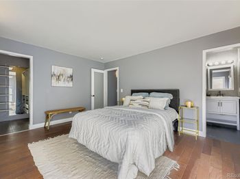 381 S ames