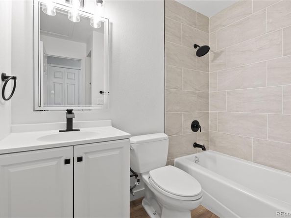 1347 S Crystal Way, Aurora CO 80012