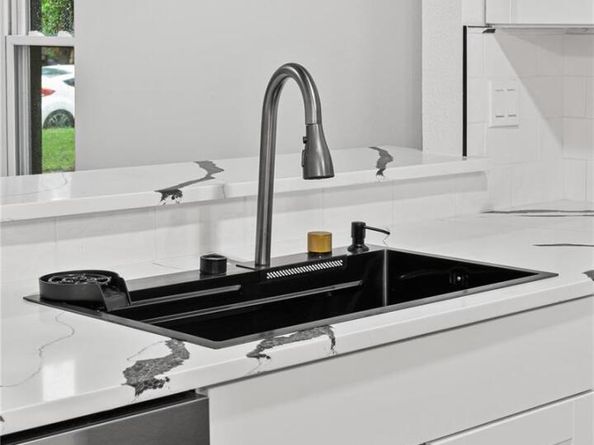 1347 S Crystal Way, Aurora CO 80012