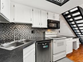 1885 S Quebec Way A28, Denver CO 80231