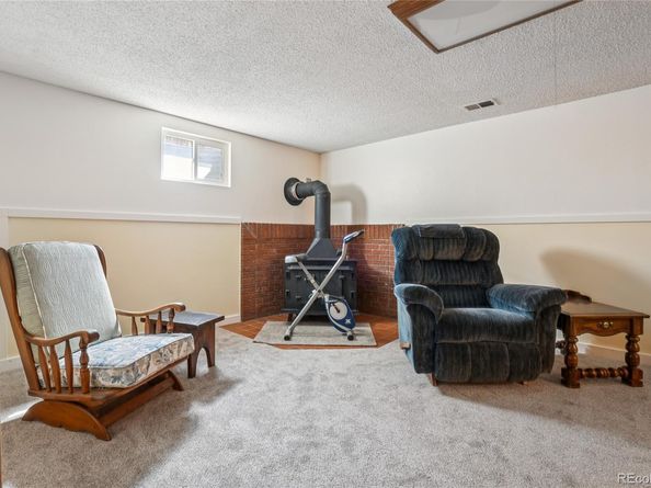 2244 Vivian Street, Longmont CO 80501