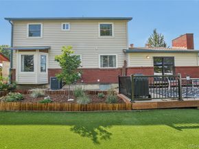 2244 Vivian Street, Longmont CO 80501