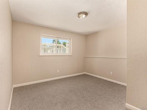 15716 E Temple Place, Aurora CO 80015
