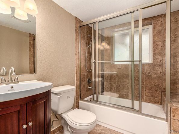 15716 E Temple Place, Aurora CO 80015