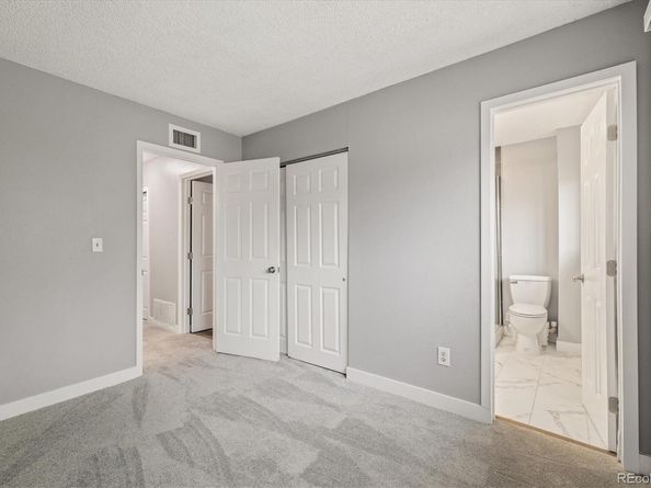 1231 S Crystal Way, Aurora CO 80012