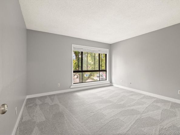 1231 S Crystal Way, Aurora CO 80012