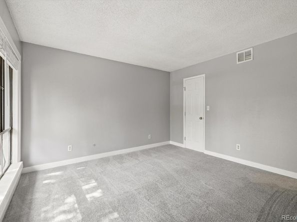 1231 S Crystal Way, Aurora CO 80012