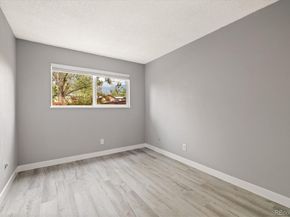 1231 S Crystal Way, Aurora CO 80012