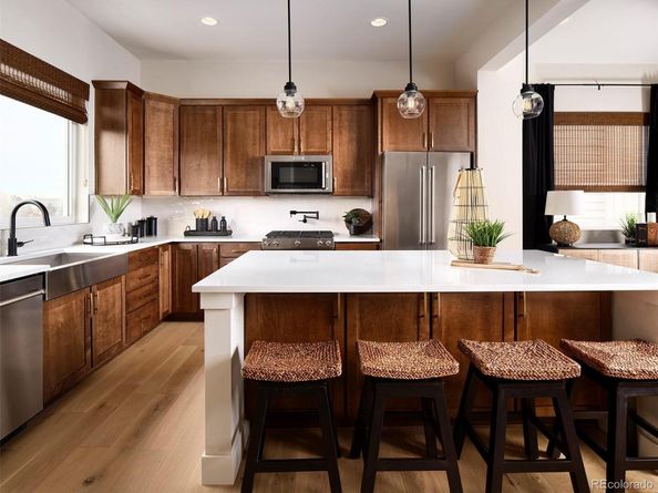 888 S Valentia Street 16101, Denver CO 80247