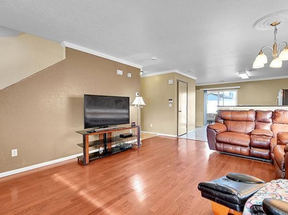 5556 Flanders Way, Denver CO 80249