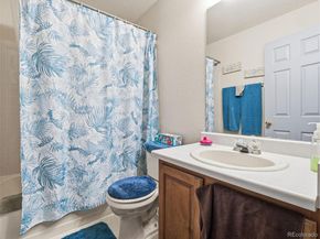 1960 Espana Way, Aurora CO 80011