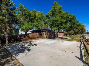 11087 Montview Boulevard, Aurora CO 80010