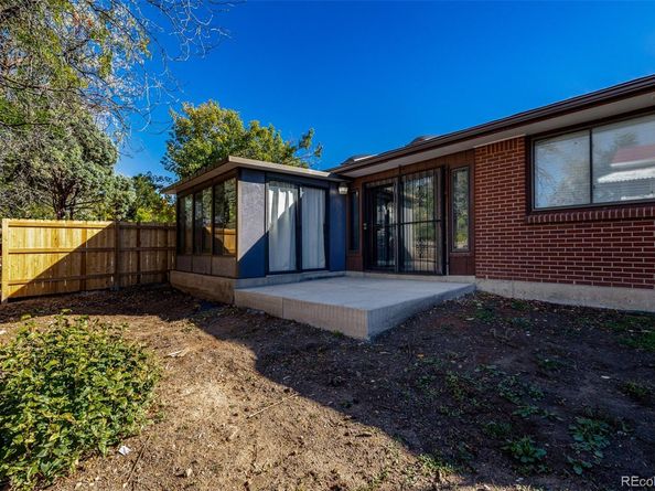 11087 Montview Boulevard, Aurora CO 80010