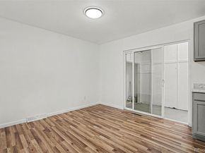 141 Oakland Court, Aurora CO 80011