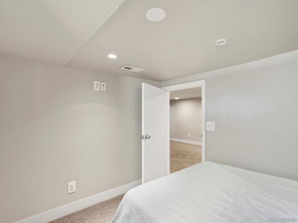 Undisclosed Address #6401889, Englewood CO 80110