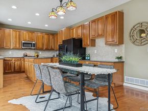 6813 S Harvest Court, Aurora CO 80016