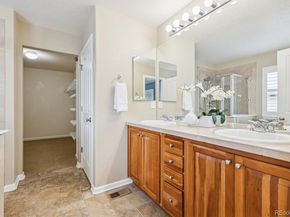 6813 S Harvest Court, Aurora CO 80016