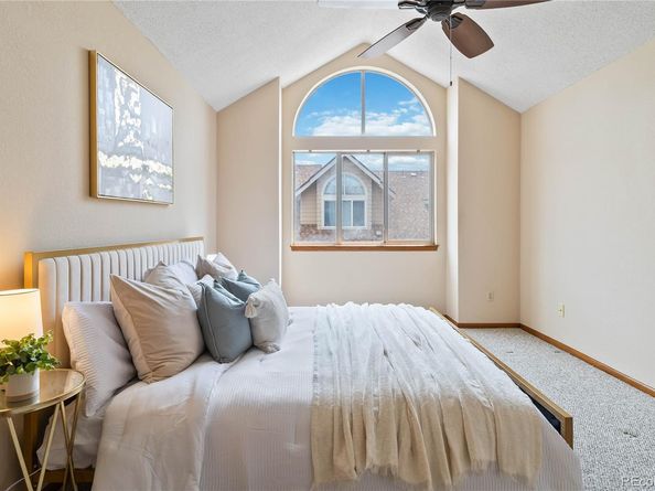 2136 S Scranton Way, Aurora CO 80014