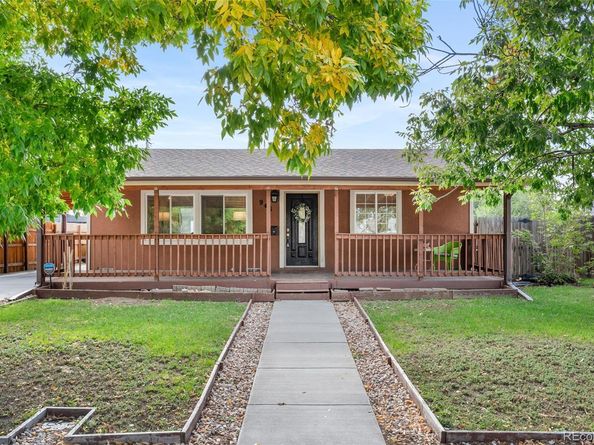 945 Paris Street, Aurora CO 80010
