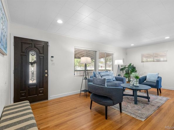 945 Paris Street, Aurora CO 80010
