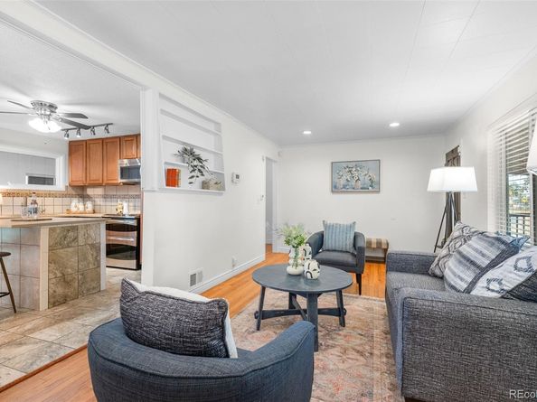 945 Paris Street, Aurora CO 80010