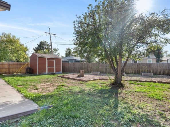 945 Paris Street, Aurora CO 80010