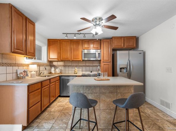 945 Paris Street, Aurora CO 80010