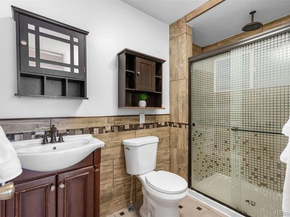 945 Paris Street, Aurora CO 80010