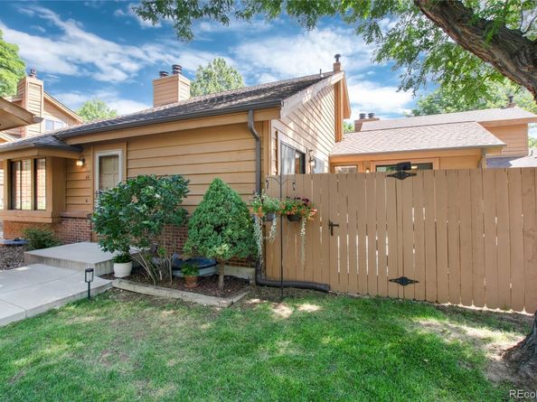 46 S Eagle Circle, Aurora CO 80012