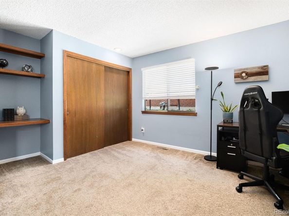 46 S Eagle Circle, Aurora CO 80012